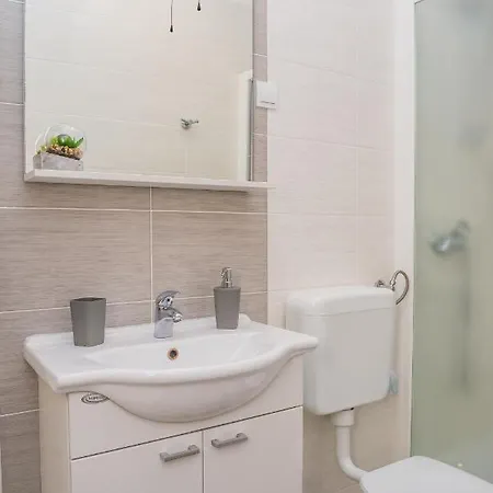 Apartman Slavka Rogoznica (Sibenik-Knin)