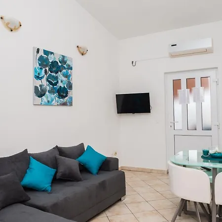 Apartment Slavka Rogoznica (Sibenik-Knin)